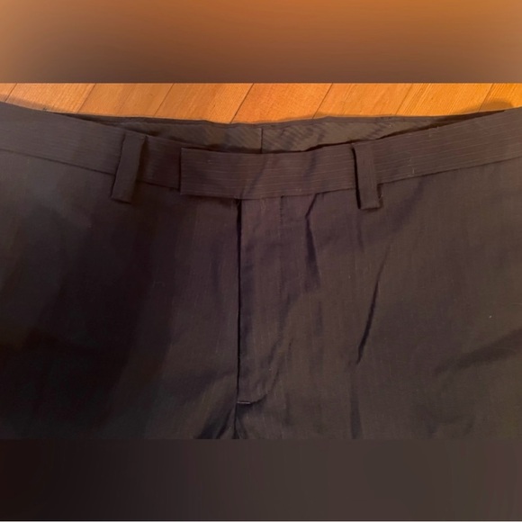 Kenneth Cole Men's Black Dress Pant. Size 36
Waist 34 Leg. Great Condition - Picture 2 of 6